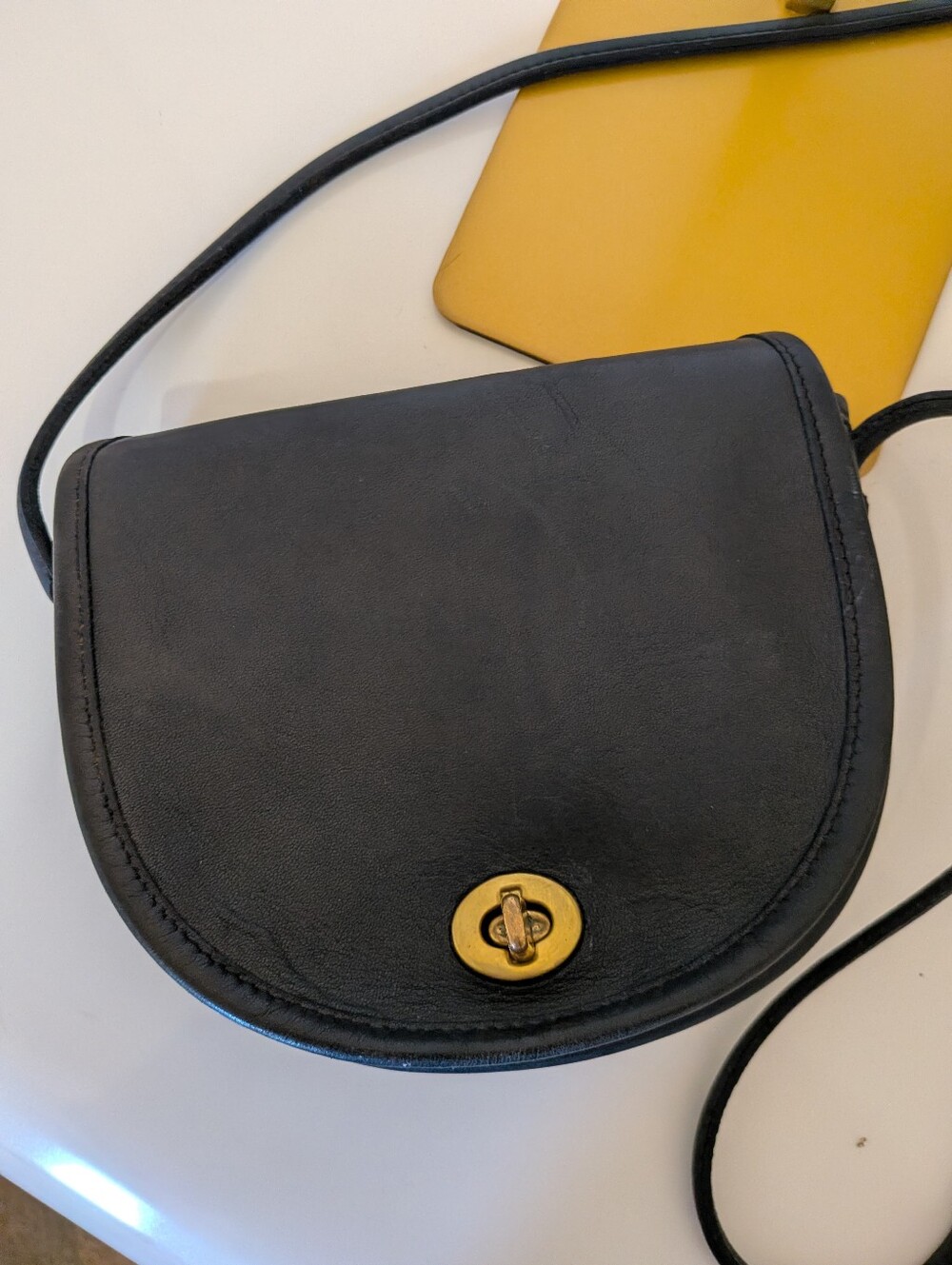 Coach Vintage Crescent Bag Croaabody - Picture 2 of 7